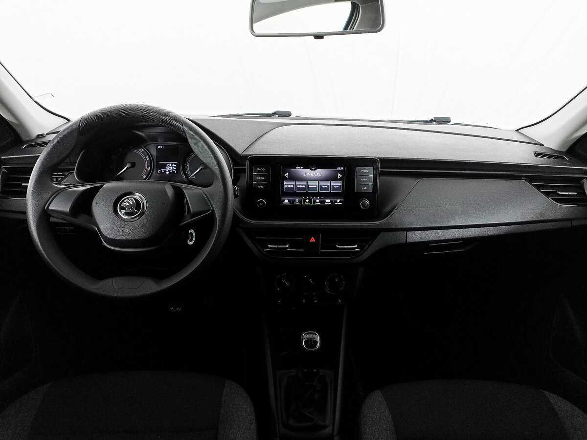 Skoda Rapid с пробегом — 2021 год. Фото: #10