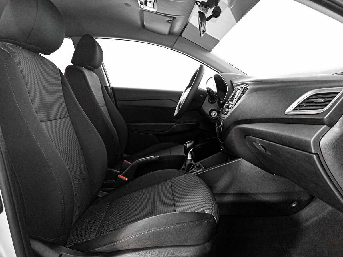 Hyundai Solaris с пробегом — 2018 год. Фото: #8