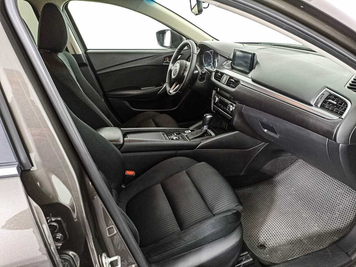 Mazda 6 с пробегом — 2017 год. Фото: #8