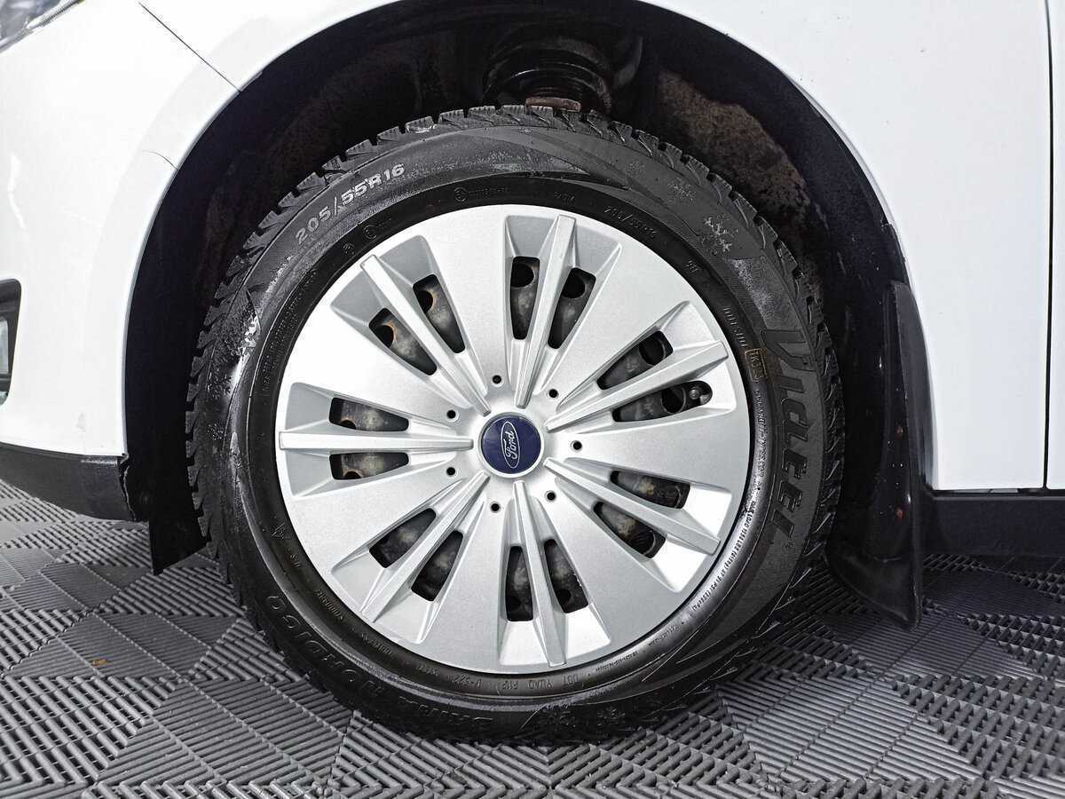 Ford Focus с пробегом — 2016 год. Фото: #16