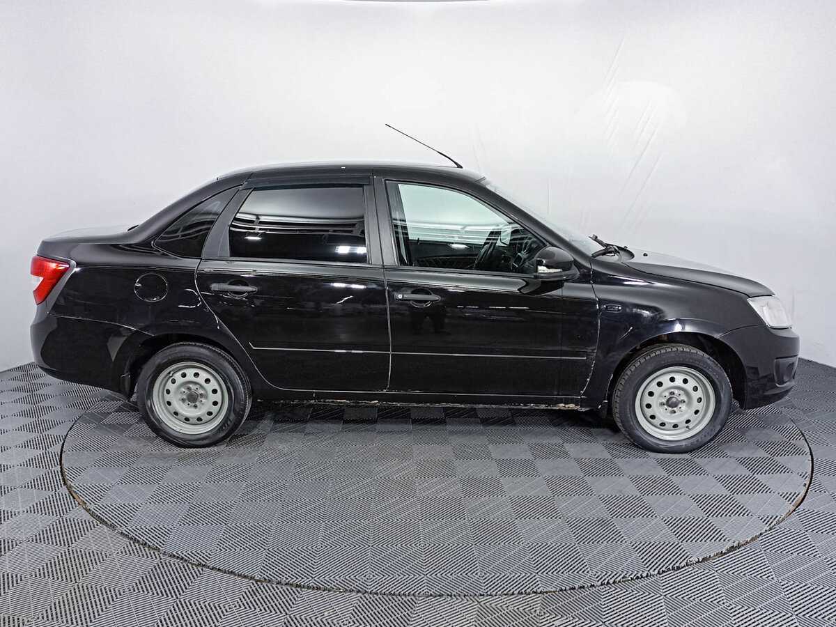 Lada (ВАЗ) Granta с пробегом — 2017 год. Фото: #3