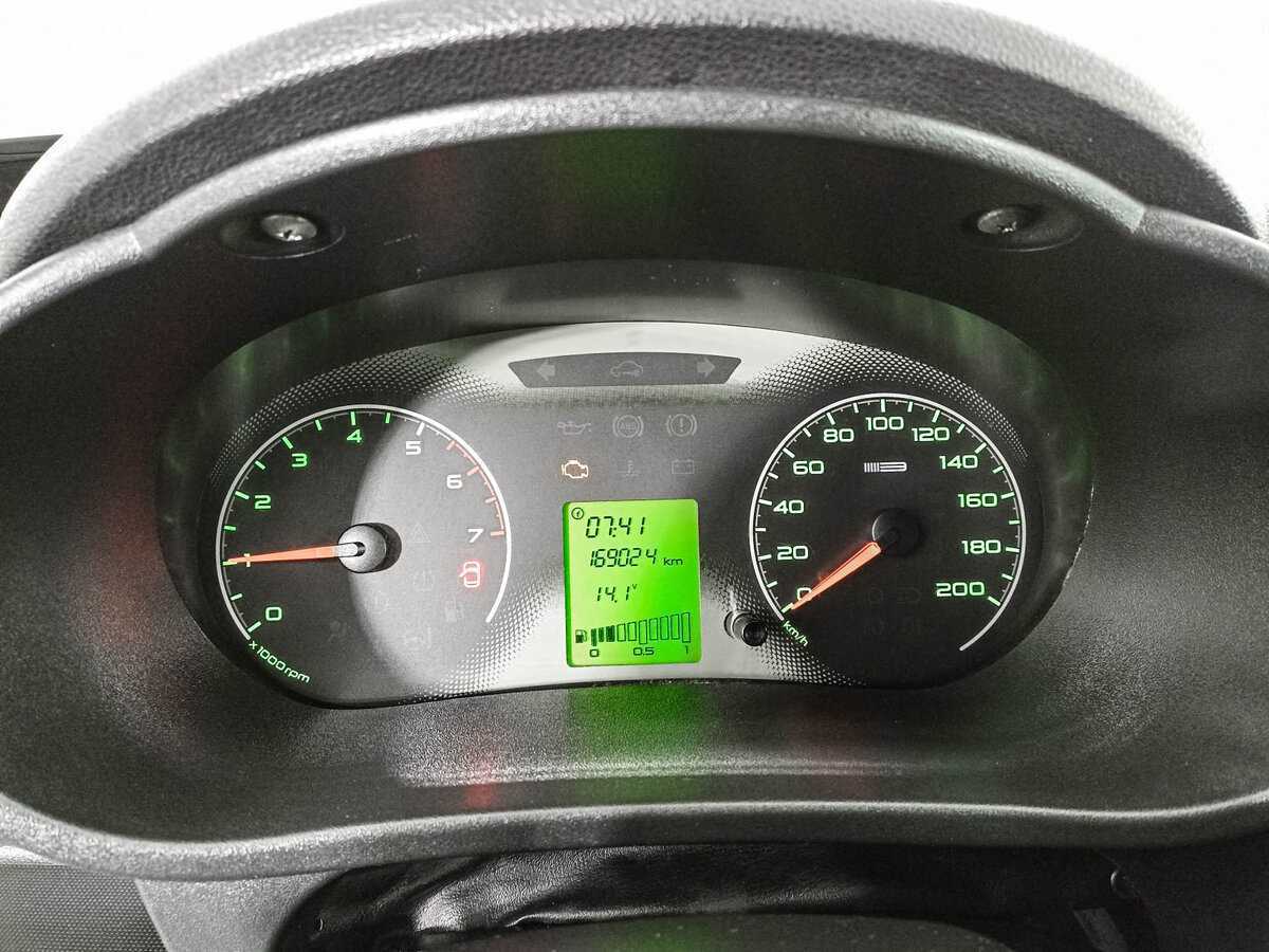 Lada (ВАЗ) Granta с пробегом — 2017 год. Фото: #12