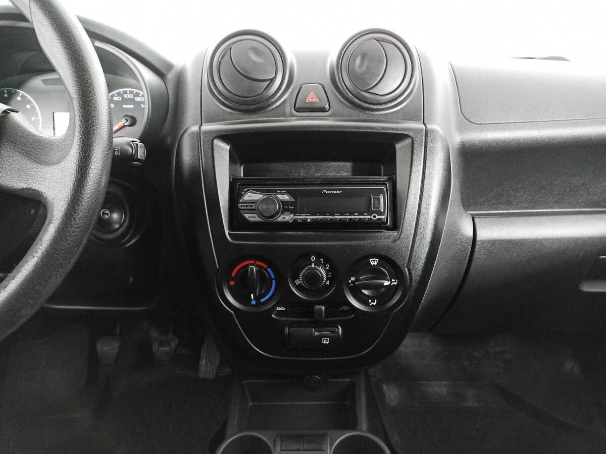 Lada (ВАЗ) Granta с пробегом — 2014 год. Фото: #14