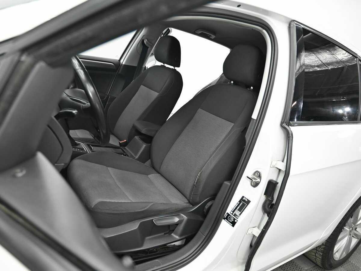 Volkswagen Golf с пробегом — 2013 год. Фото: #4