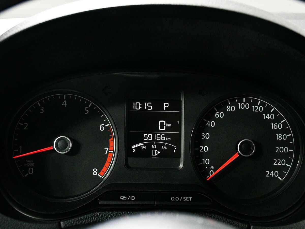 Volkswagen Polo с пробегом — 2017 год. Фото: #8