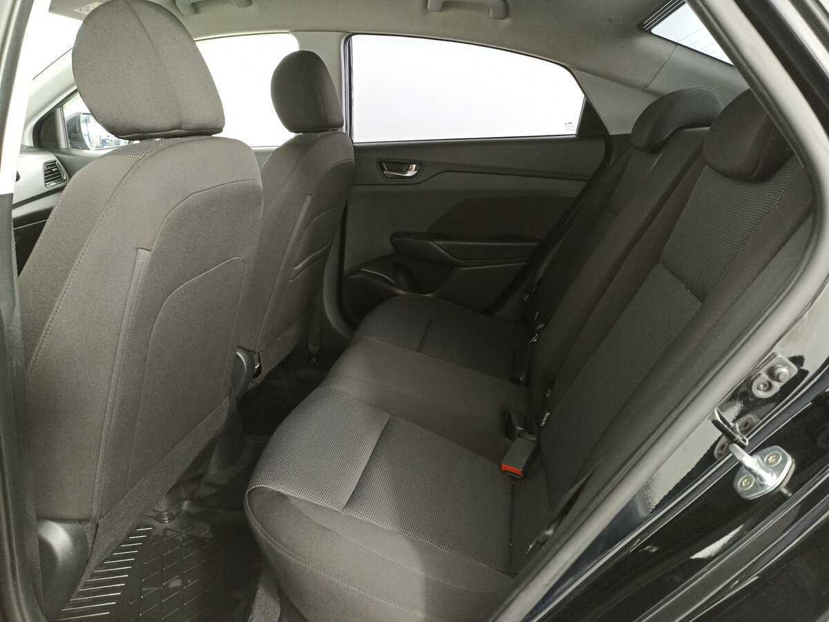 Hyundai Solaris с пробегом — 2021 год. Фото: #10