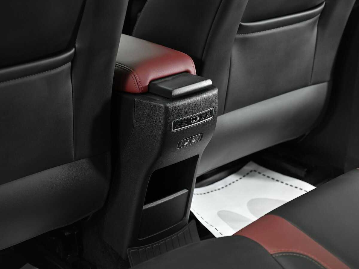 Geely Coolray с пробегом — 2022 год. Фото: #16