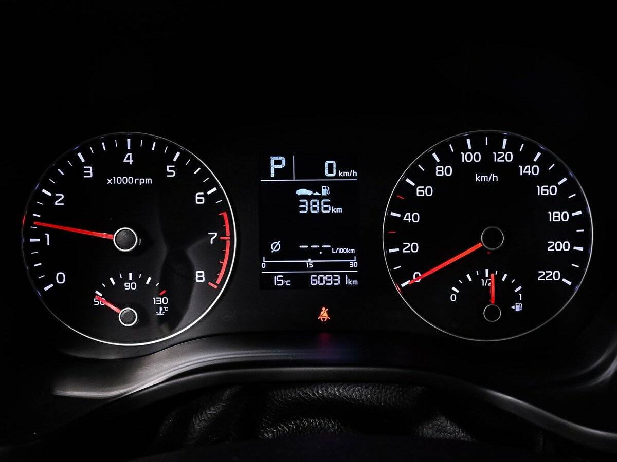 Kia Rio с пробегом — 2020 год. Фото: #9