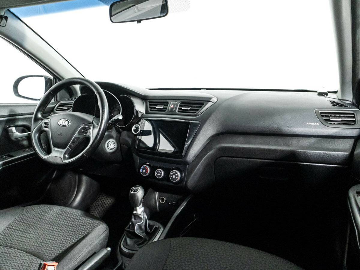Kia Rio с пробегом — 2015 год. Фото: #8