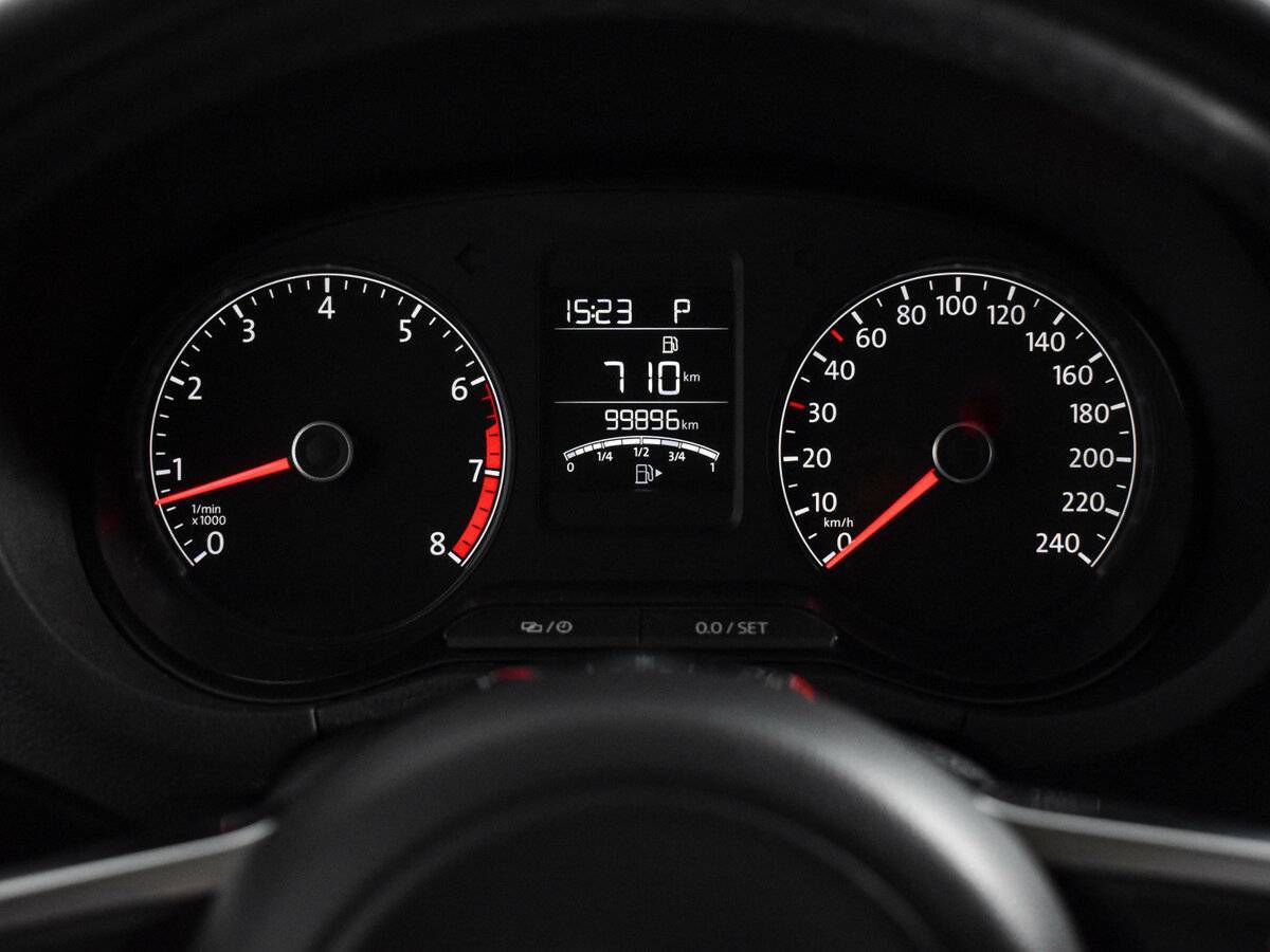 Volkswagen Polo с пробегом — 2018 год. Фото: #16