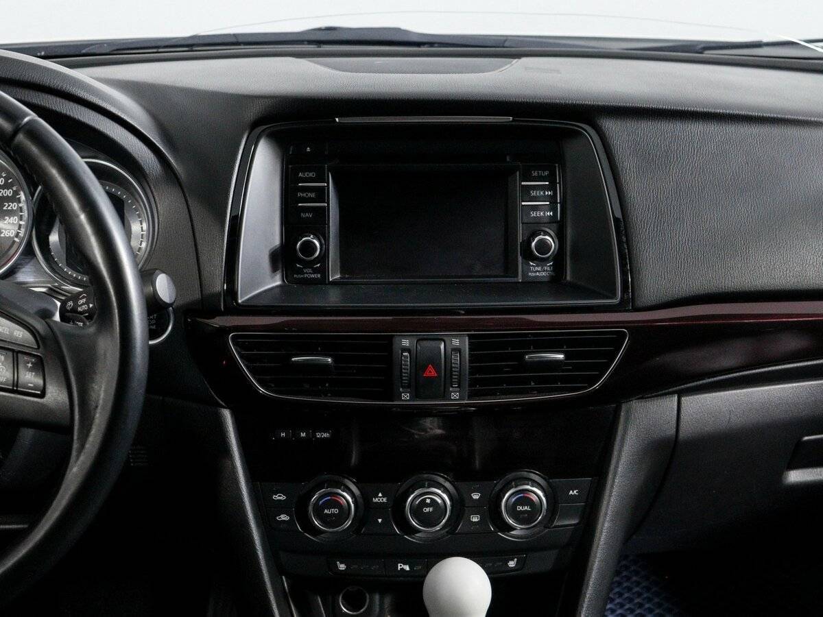 Mazda 6 с пробегом — 2014 год. Фото: #12