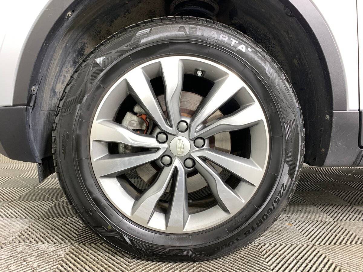 Geely Atlas с пробегом — 2021 год. Фото: #8