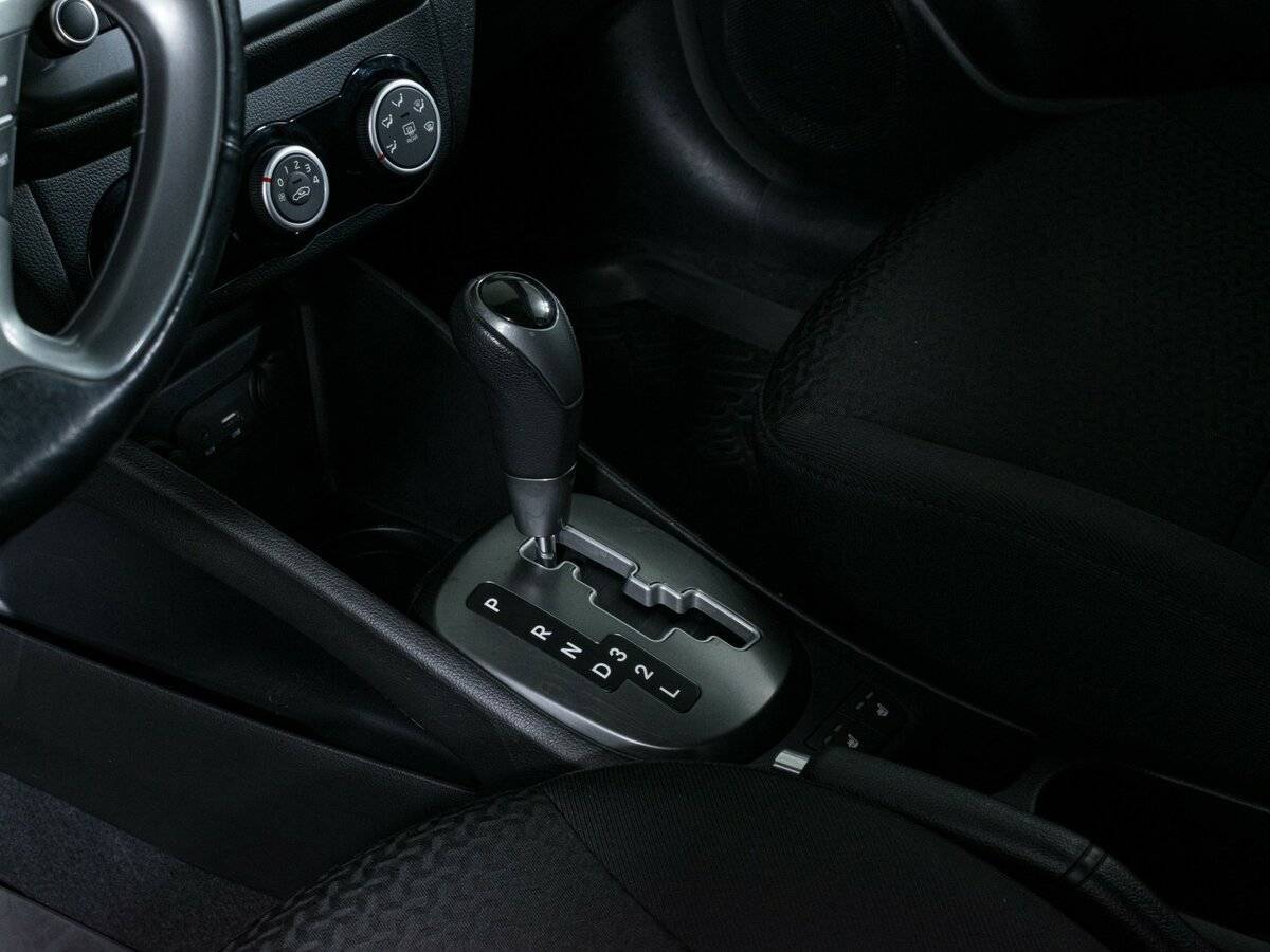 Kia Rio с пробегом — 2016 год. Фото: #12