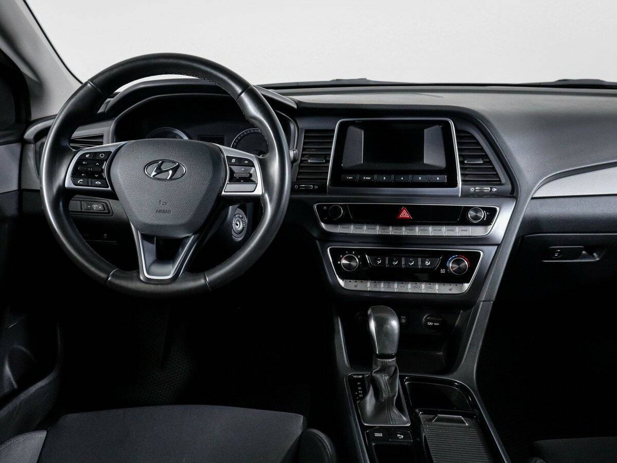 Hyundai Sonata с пробегом — 2019 год. Фото: #11