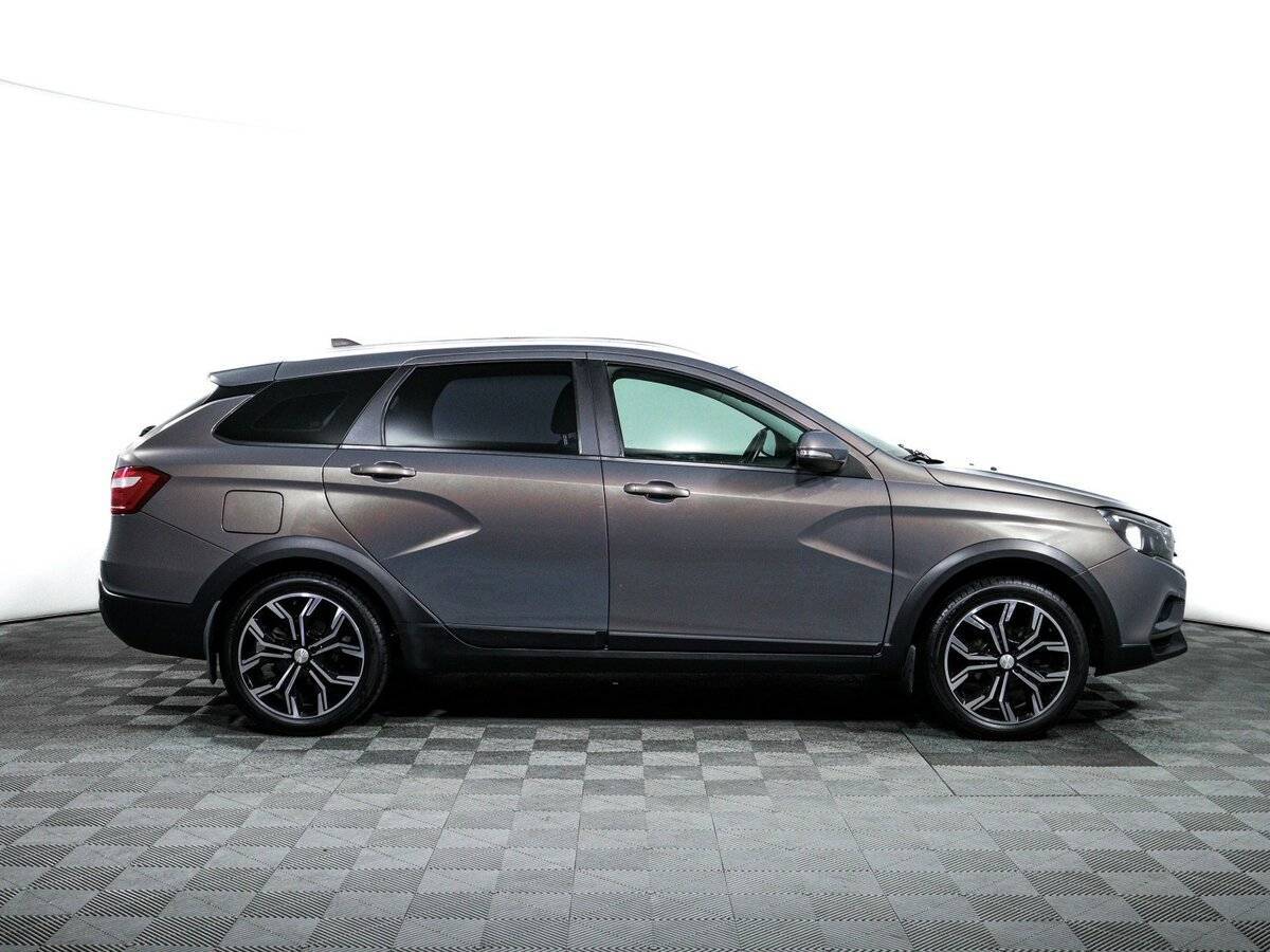 Lada (ВАЗ) Vesta с пробегом — 2020 год. Фото: #3