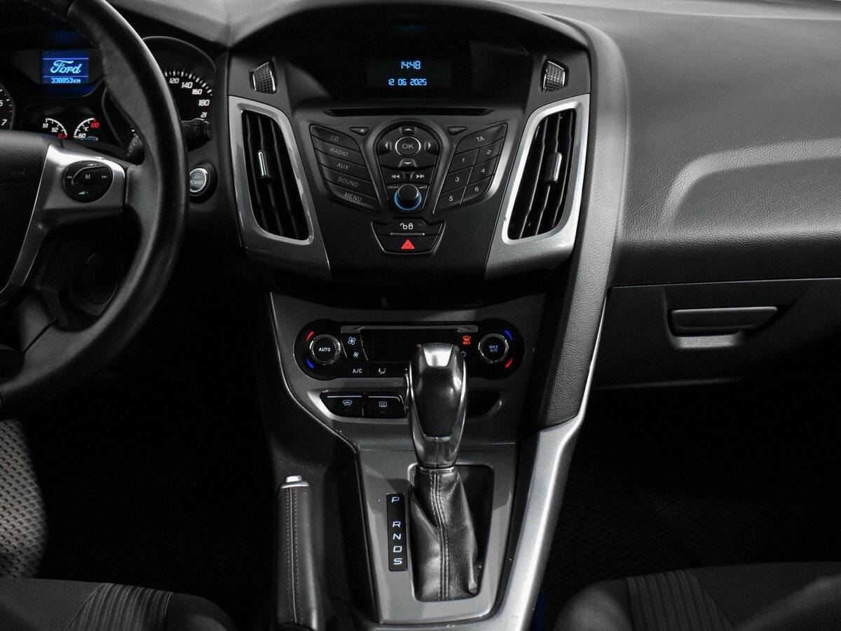 Ford Focus с пробегом — 2013 год. Фото: #13