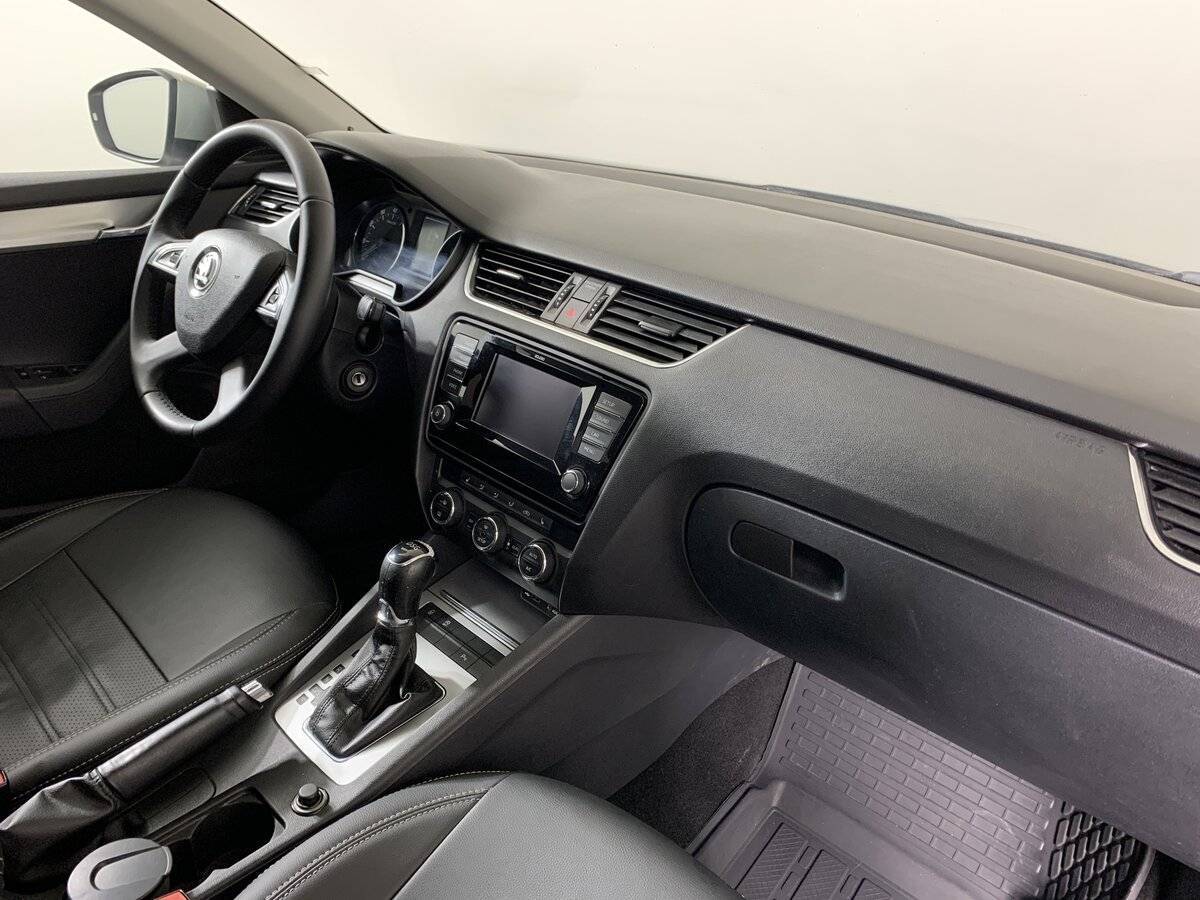 Skoda Octavia с пробегом — 2013 год. Фото: #12