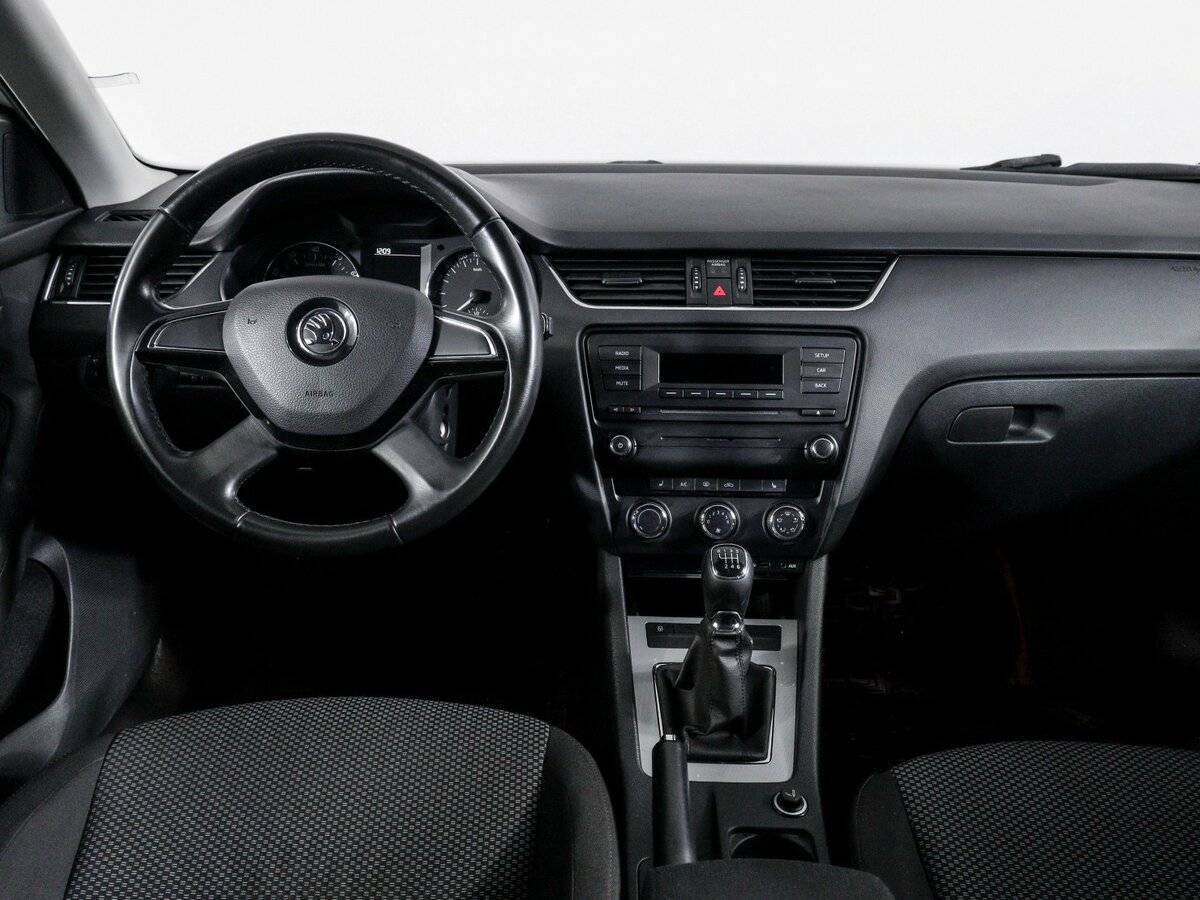 Skoda Octavia с пробегом — 2014 год. Фото: #11