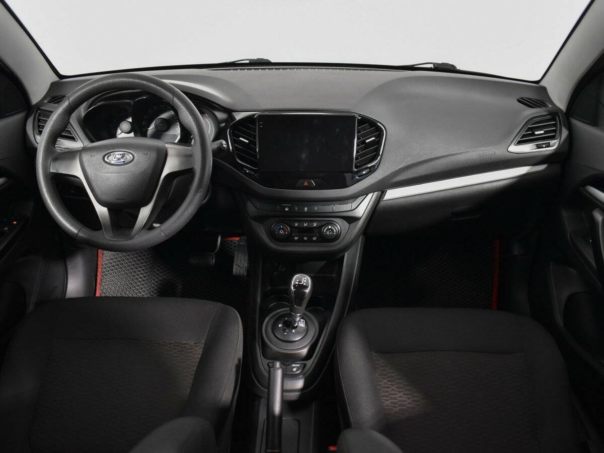 Lada (ВАЗ) Vesta с пробегом — 2016 год. Фото: #9