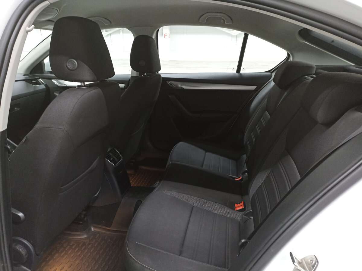 Skoda Octavia с пробегом — 2018 год. Фото: #11