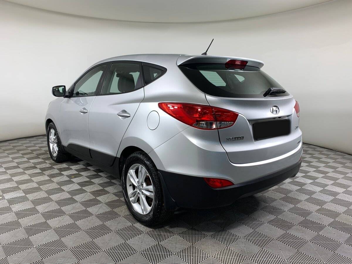 Hyundai ix35 с пробегом — 2012 год. Фото: #6