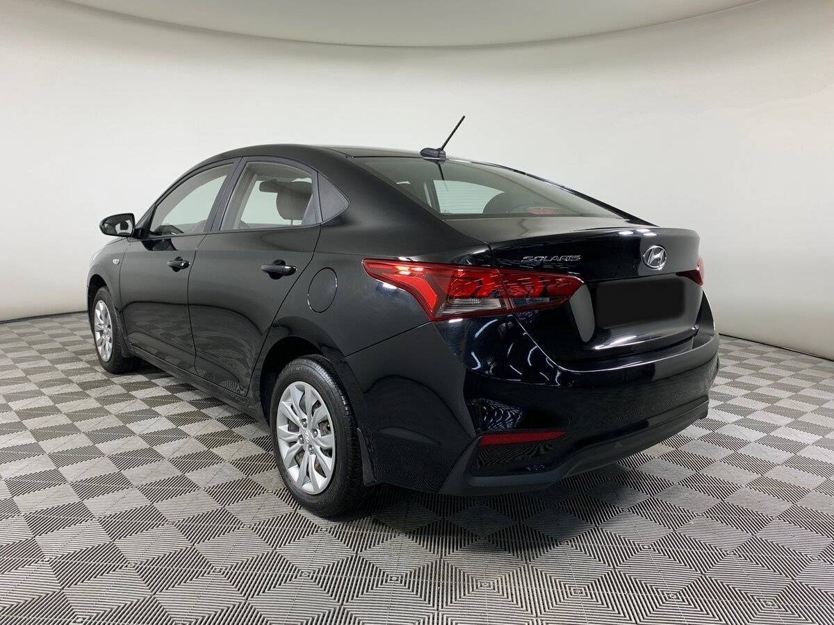 Hyundai Solaris с пробегом — 2017 год. Фото: #6