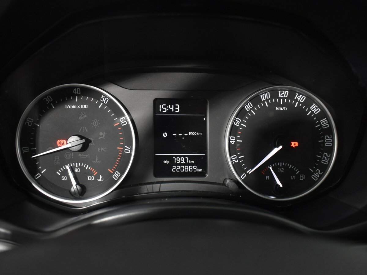 Skoda Octavia с пробегом — 2013 год. Фото: #12