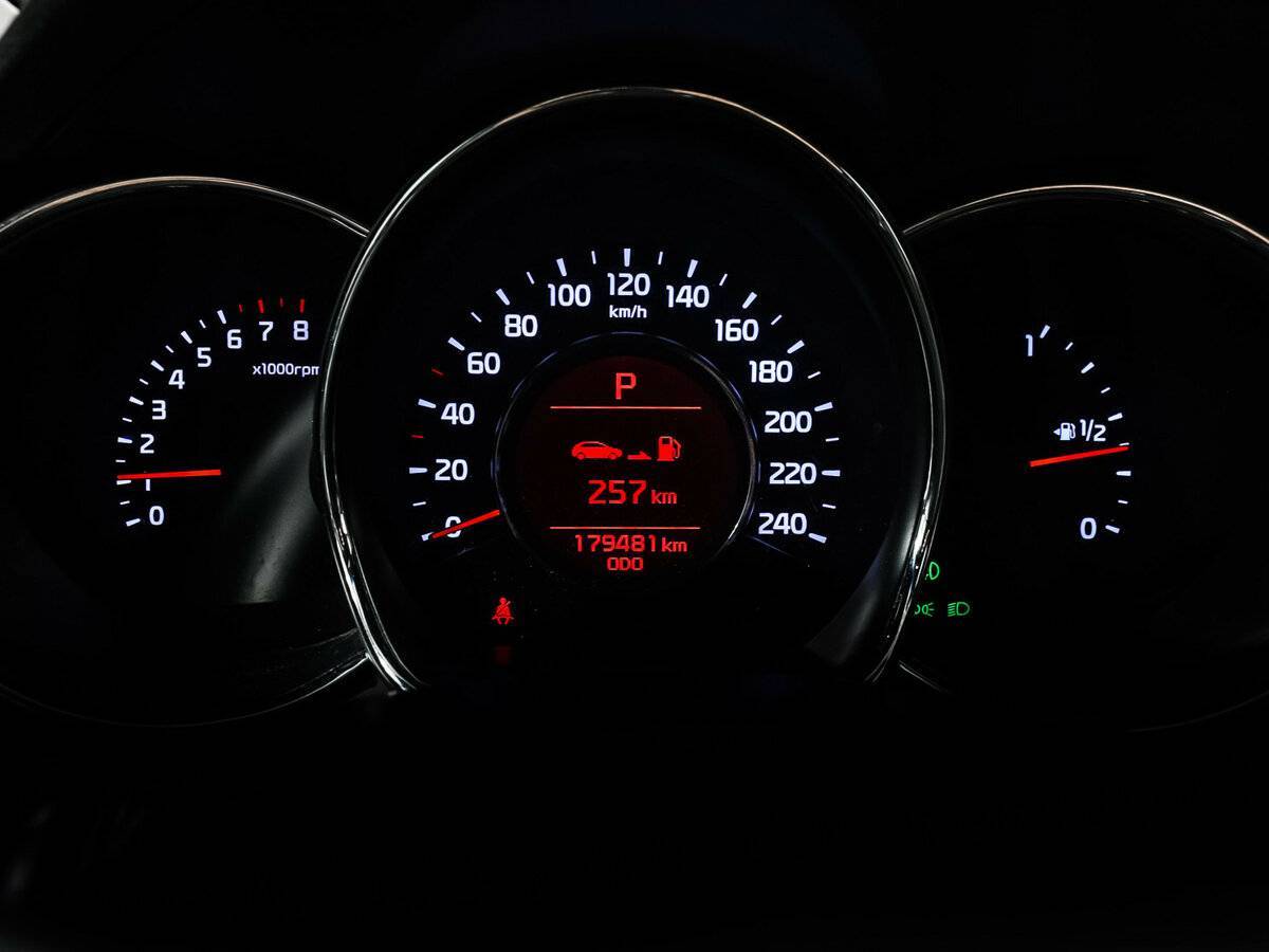 Kia Ceed с пробегом — 2012 год. Фото: #9