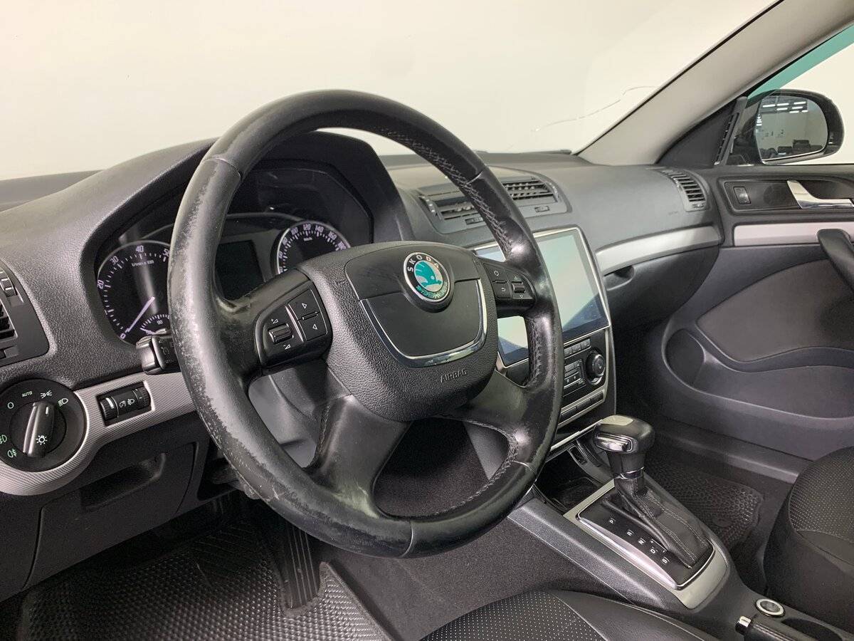 Skoda Octavia с пробегом — 2012 год. Фото: #10