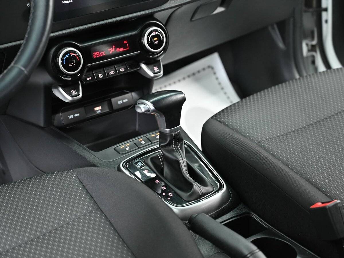 Kia Rio с пробегом — 2022 год. Фото: #10