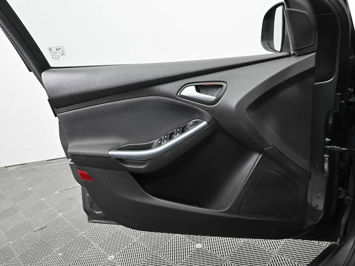 Ford Focus с пробегом — 2012 год. Фото: #6