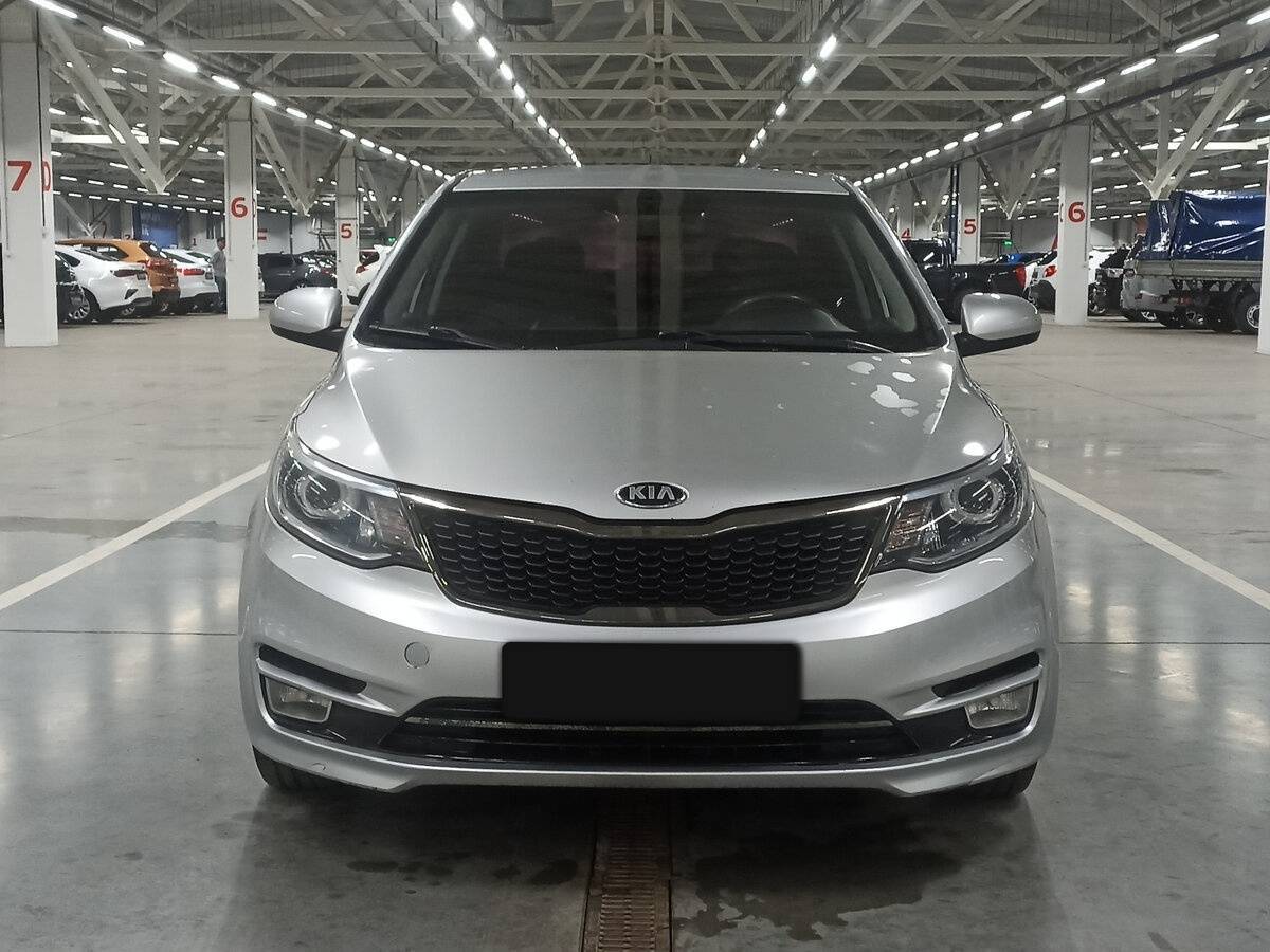 Kia Rio с пробегом — 2015 год. Фото: #1