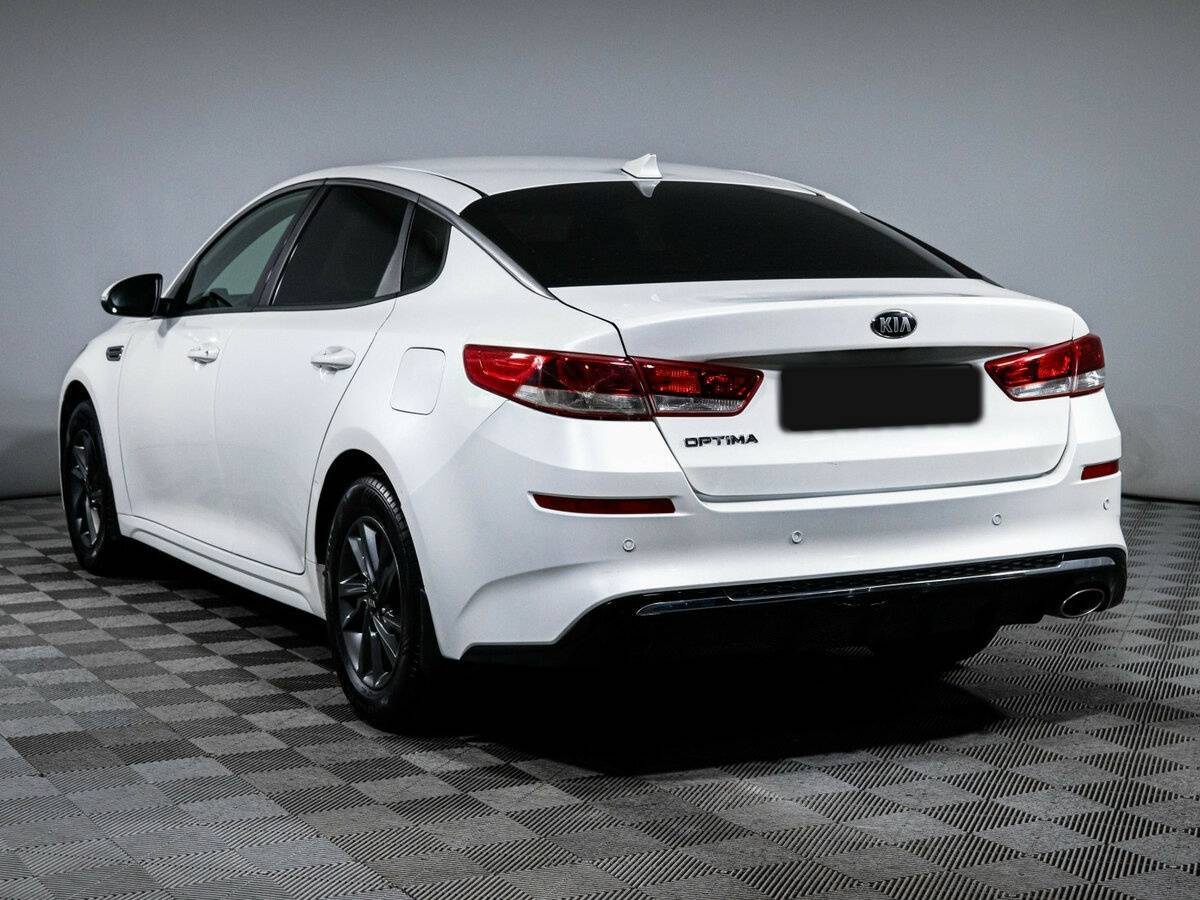 Kia Optima с пробегом — 2018 год. Фото: #6