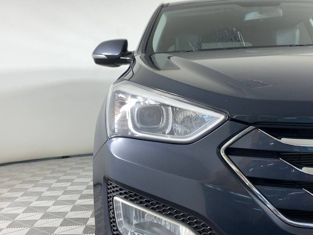 Hyundai Santa Fe с пробегом — 2014 год. Фото: #9