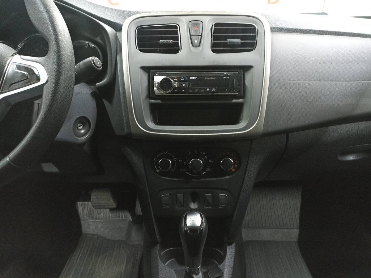 Renault Logan с пробегом — 2020 год. Фото: #14