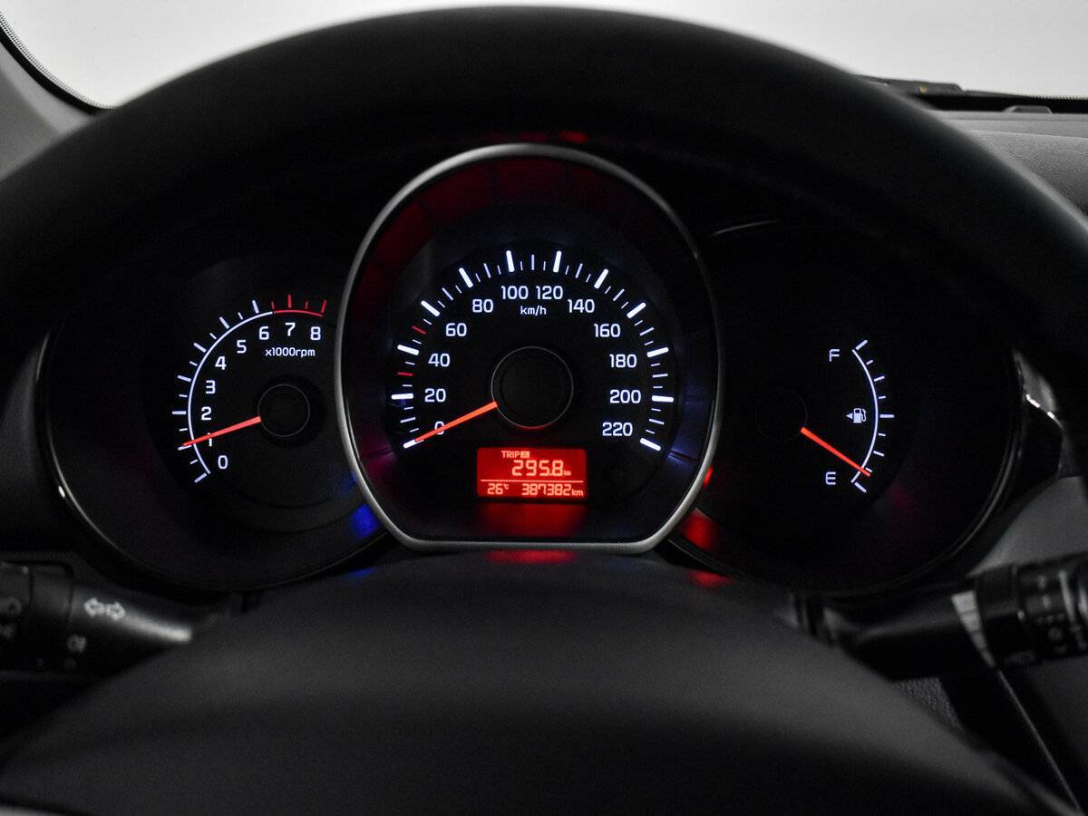 Kia Rio с пробегом — 2016 год. Фото: #16