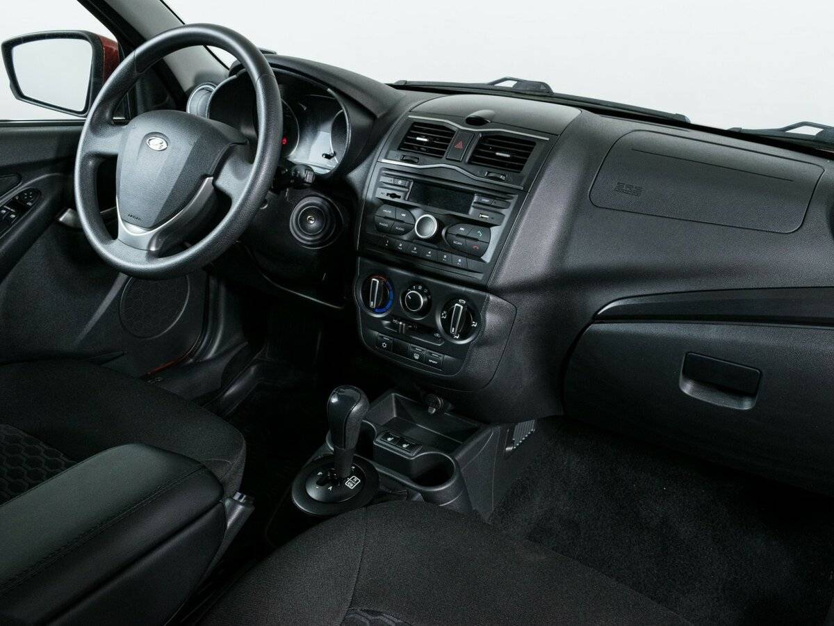 Lada (ВАЗ) Granta с пробегом — 2019 год. Фото: #7