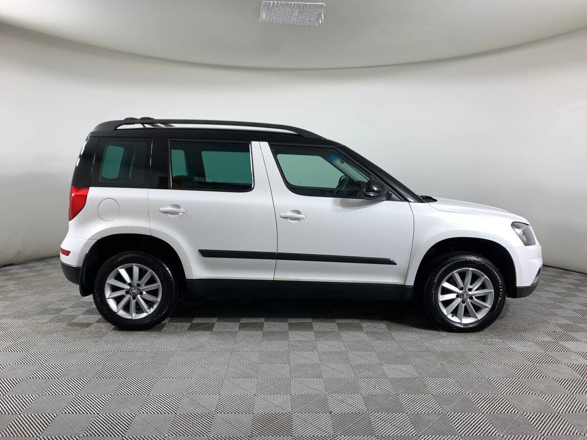 Skoda Yeti с пробегом — 2015 год. Фото: #3