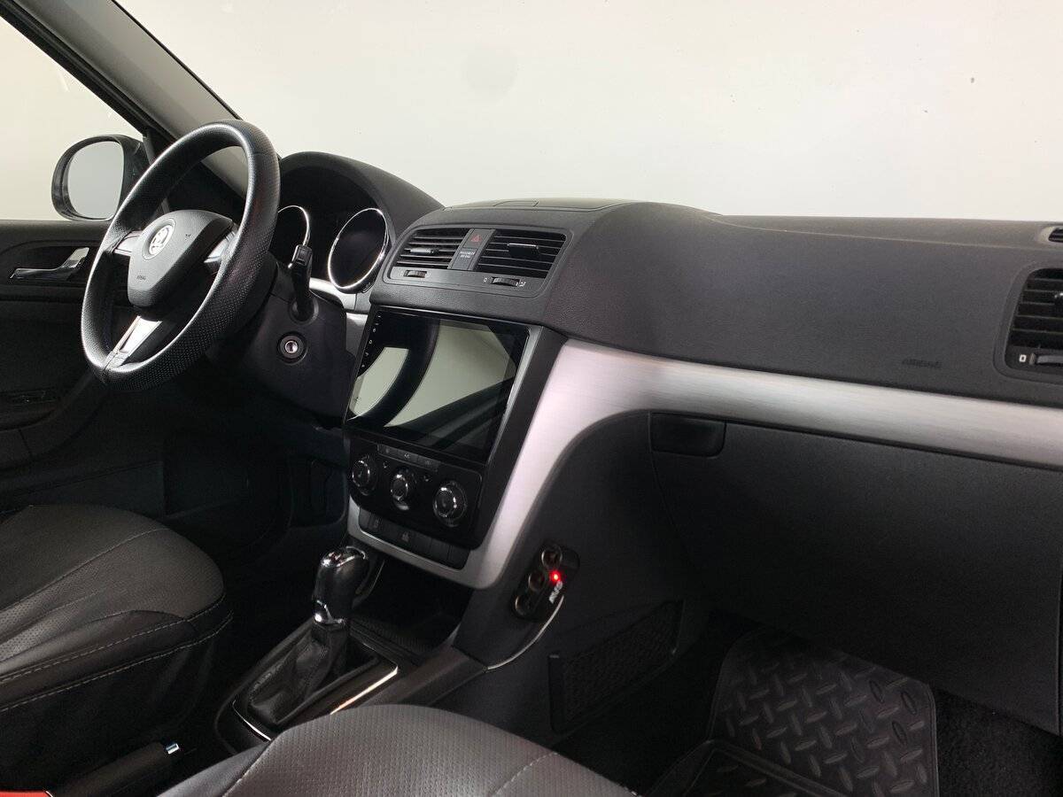 Skoda Yeti с пробегом — 2015 год. Фото: #12