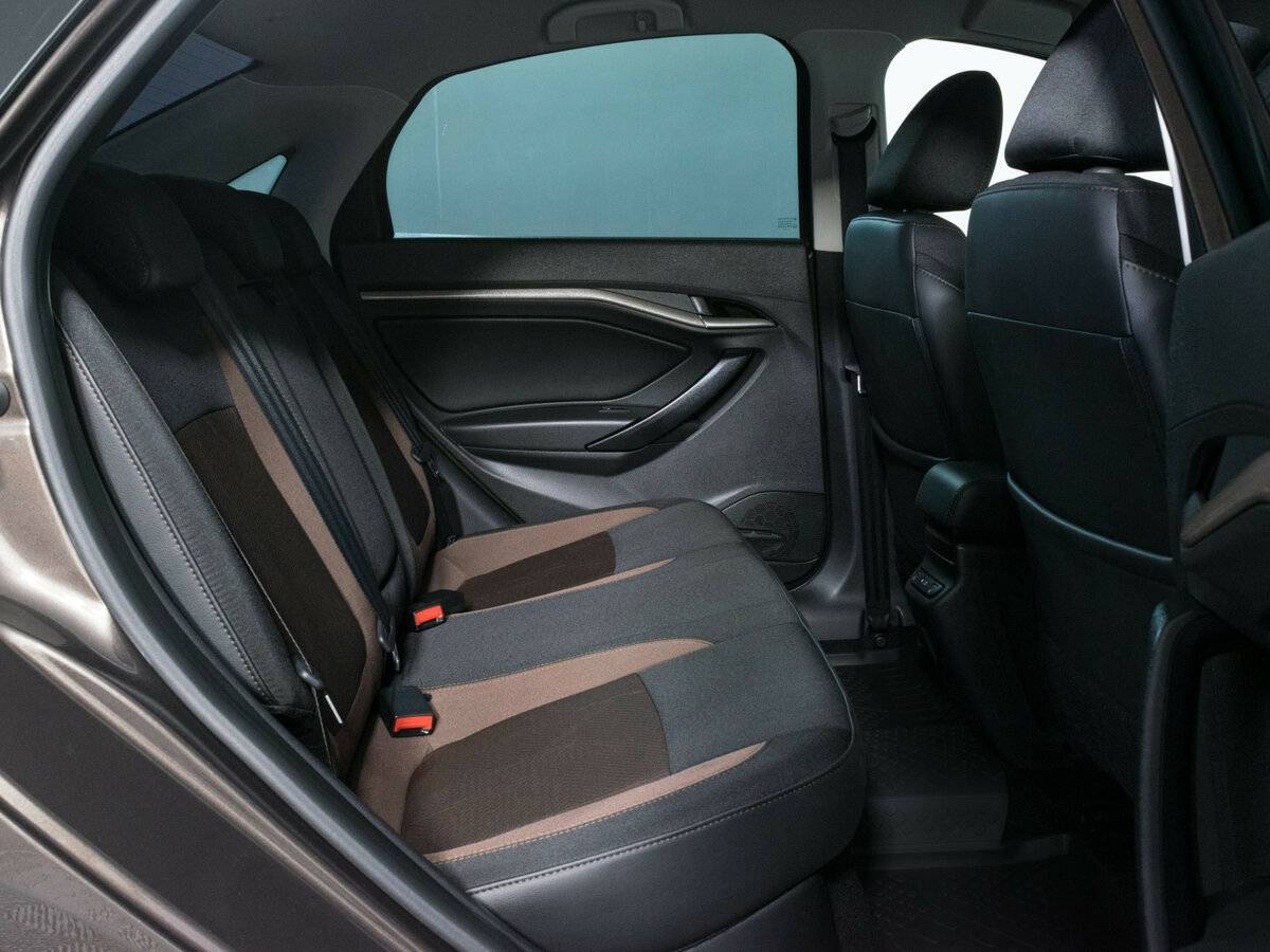 Lada (ВАЗ) Vesta с пробегом — 2020 год. Фото: #9