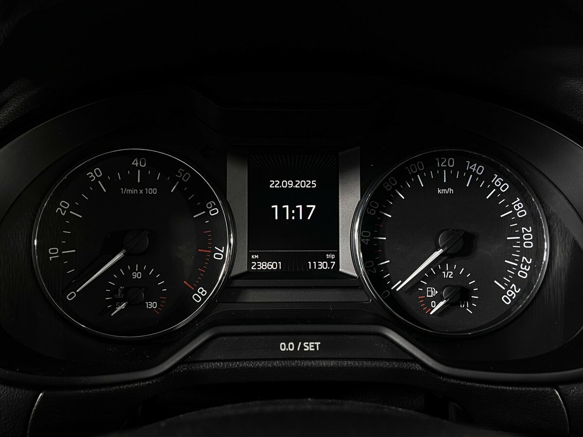 Skoda Octavia с пробегом — 2015 год. Фото: #12