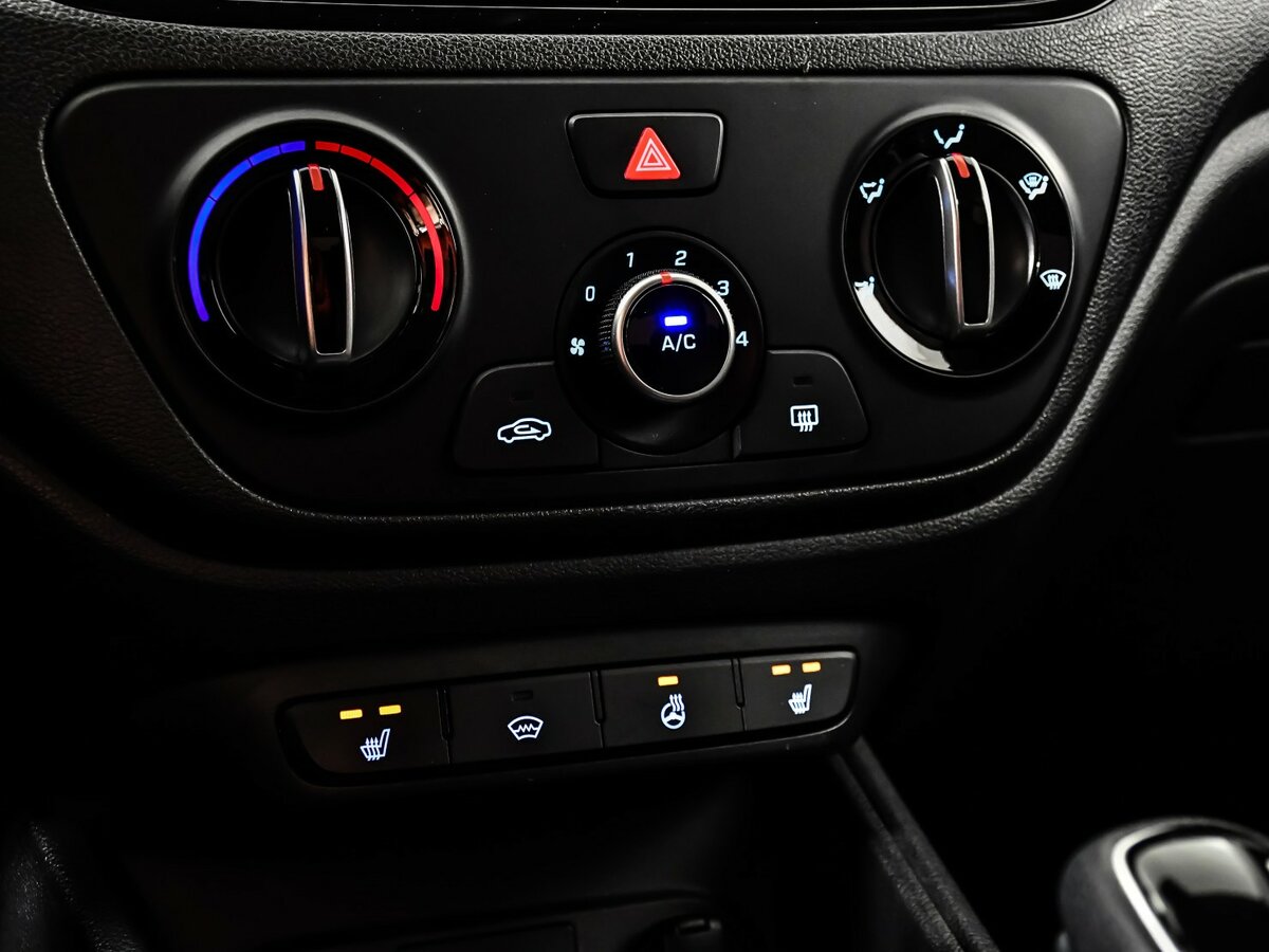 Hyundai Solaris с пробегом — 2020 год. Фото: #12