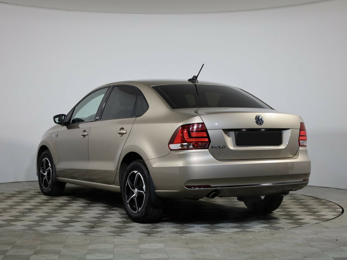 Volkswagen Polo с пробегом — 2017 год. Фото: #1
