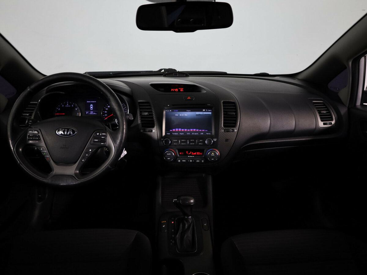 Kia Cerato с пробегом — 2013 год. Фото: #8