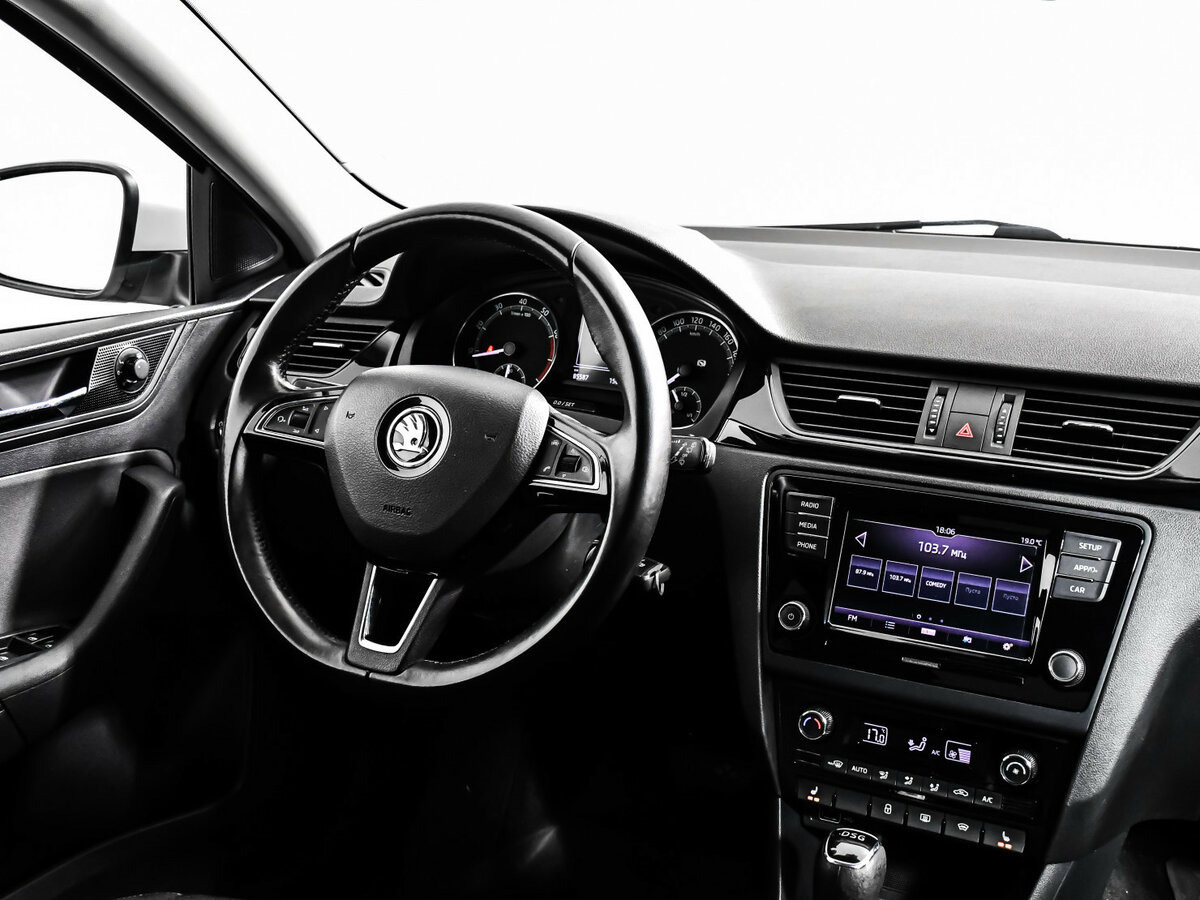 Skoda Rapid с пробегом — 2018 год. Фото: #6