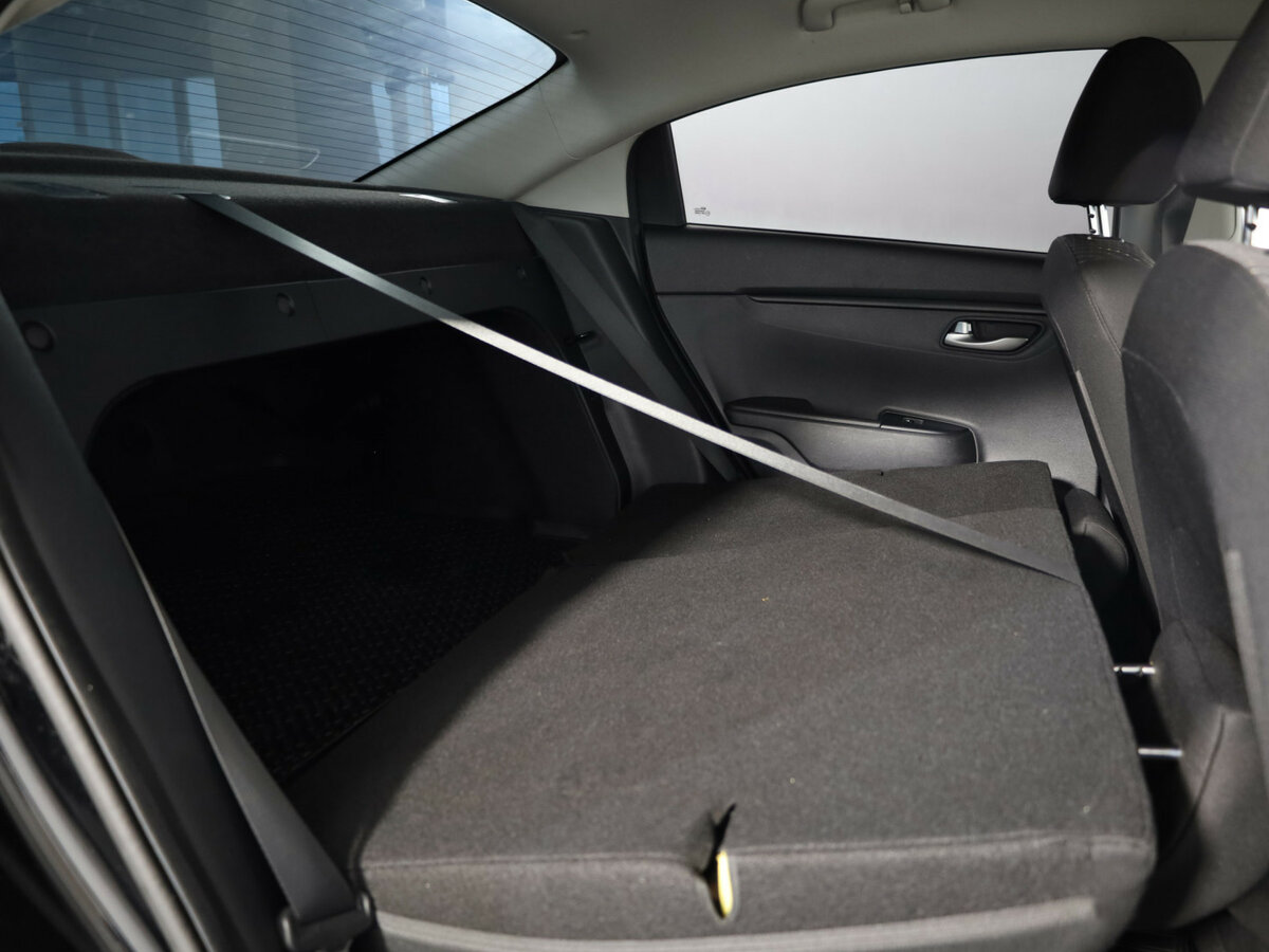 Kia Rio с пробегом — 2017 год. Фото: #14