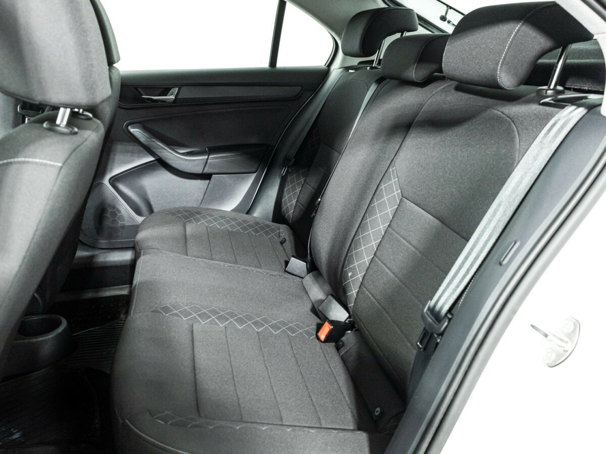 Skoda Rapid с пробегом — 2022 год. Фото: #9