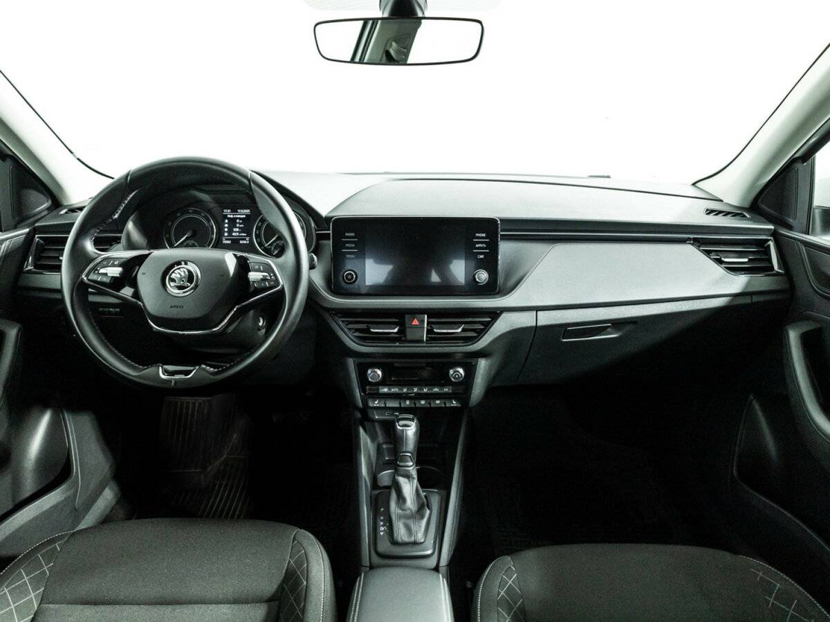 Skoda Rapid с пробегом — 2022 год. Фото: #12