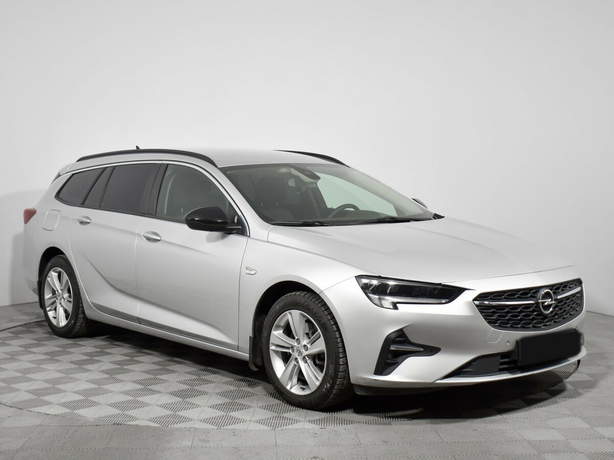 Opel Insignia с пробегом — 2020 год. Фото: #2