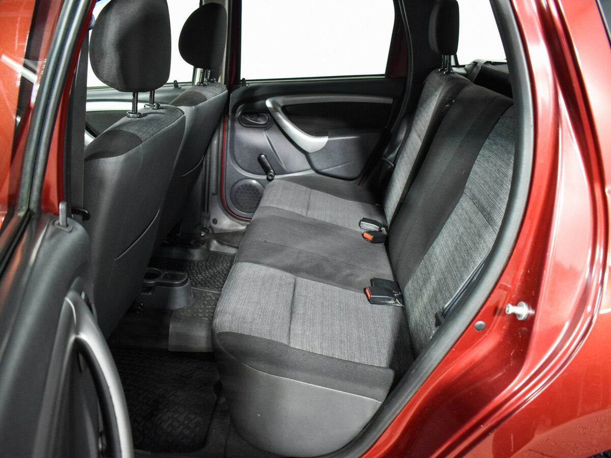 Renault Duster с пробегом — 2013 год. Фото: #10